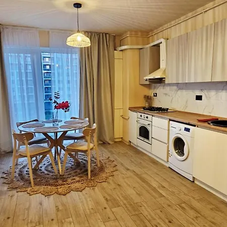 Cozy Infinity - Pool & Appartement Năvodari