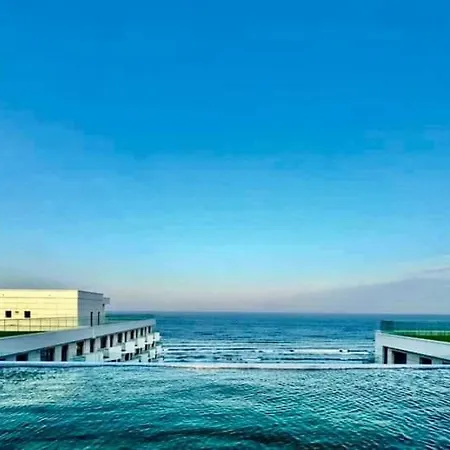 Cozy Infinity - Pool & Appartement Năvodari